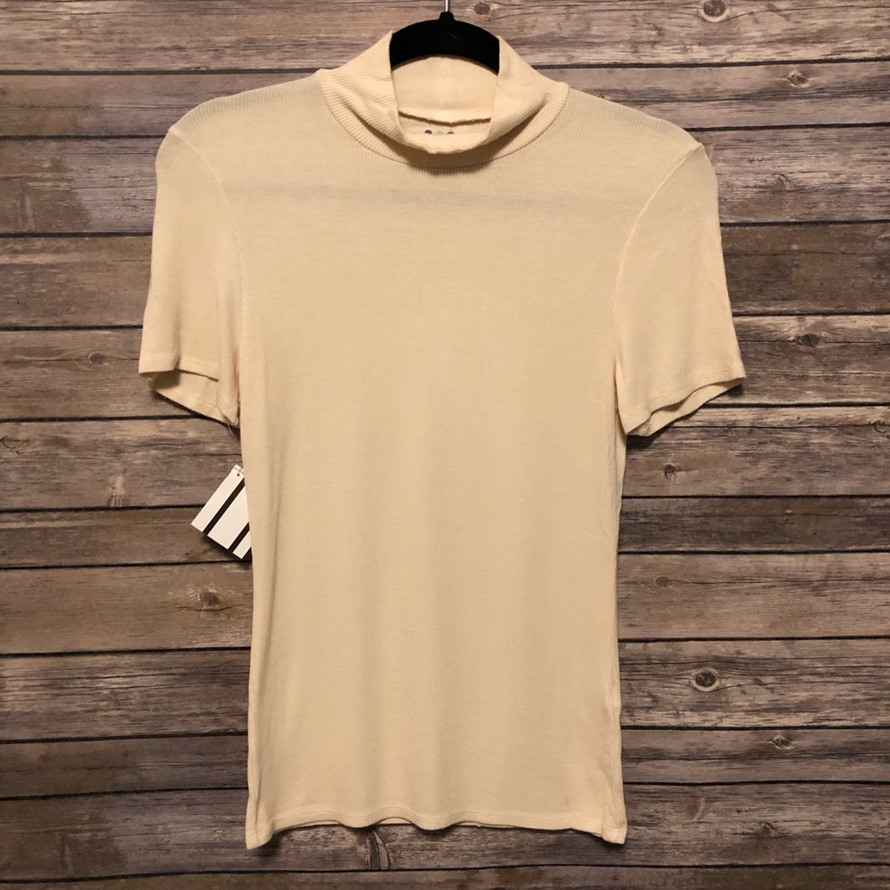 NWT Three Dots mock neck ribbed top